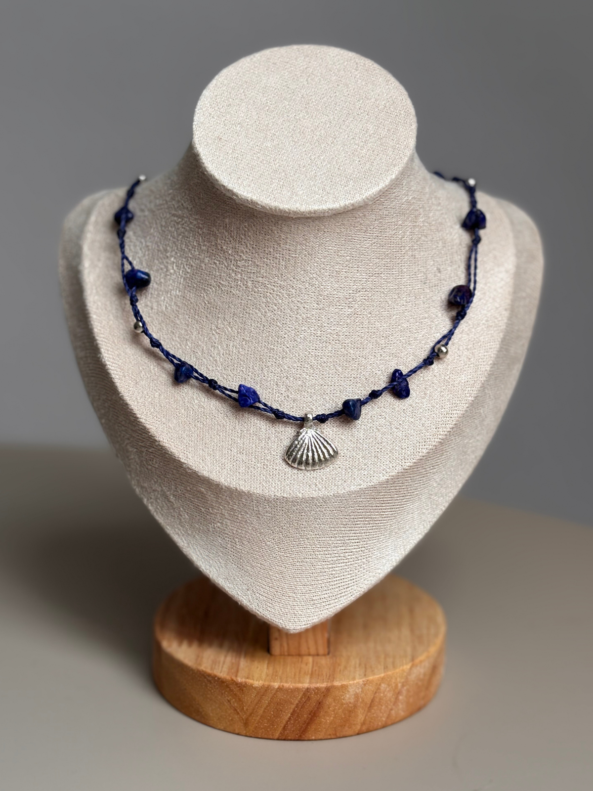 Makramee Kette Eugenie mit Lapislazuli