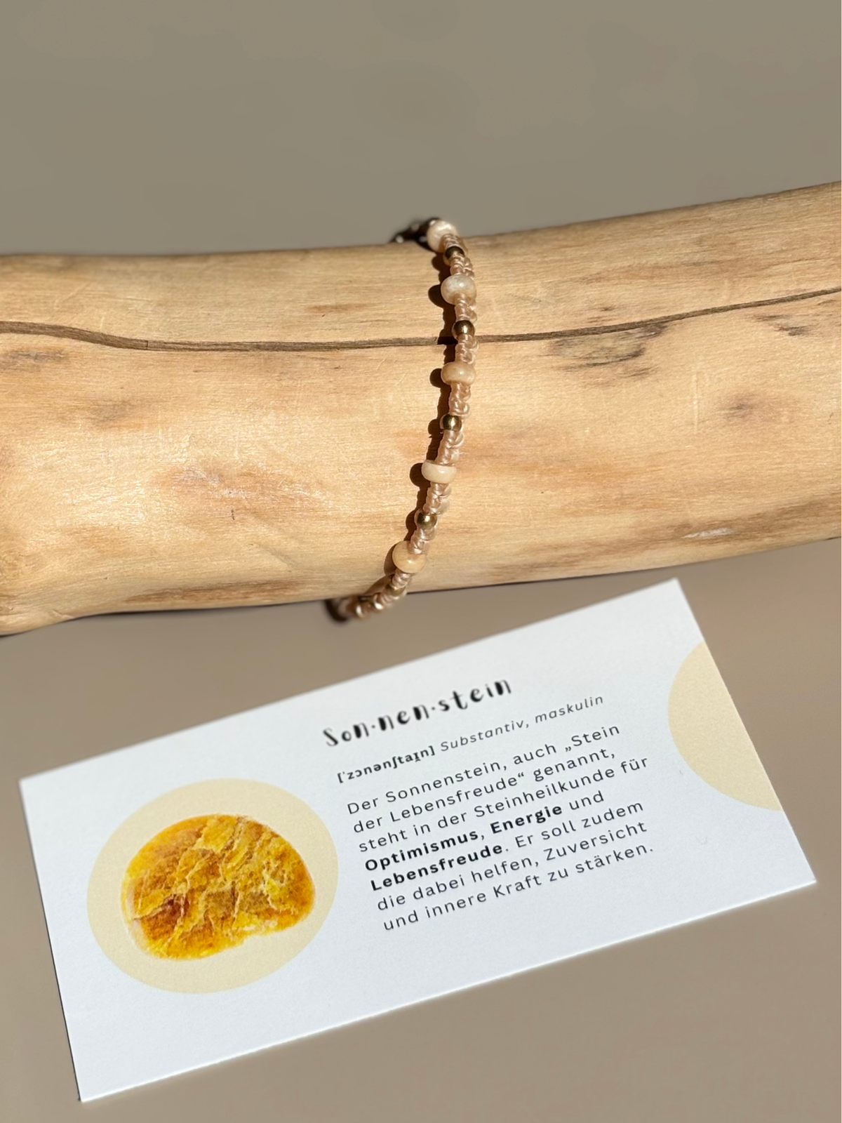Makramee Armband Mary mit Sonnenstein 